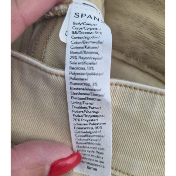 Spanx Pull On Shorts Denim Chino Women's Large Stretch Lightweight Tummy Control - Picture 10 of 10